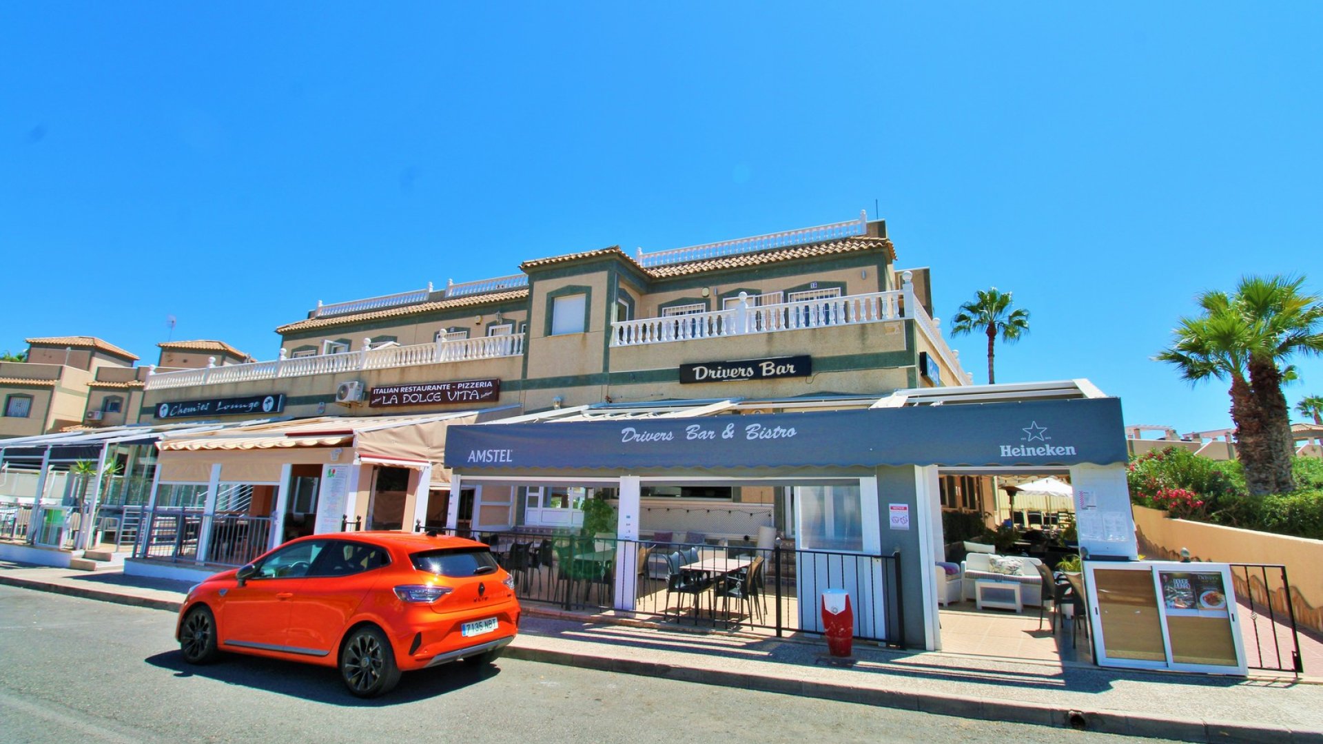 Resale - Apartments -
Villamartín - Las Violetas