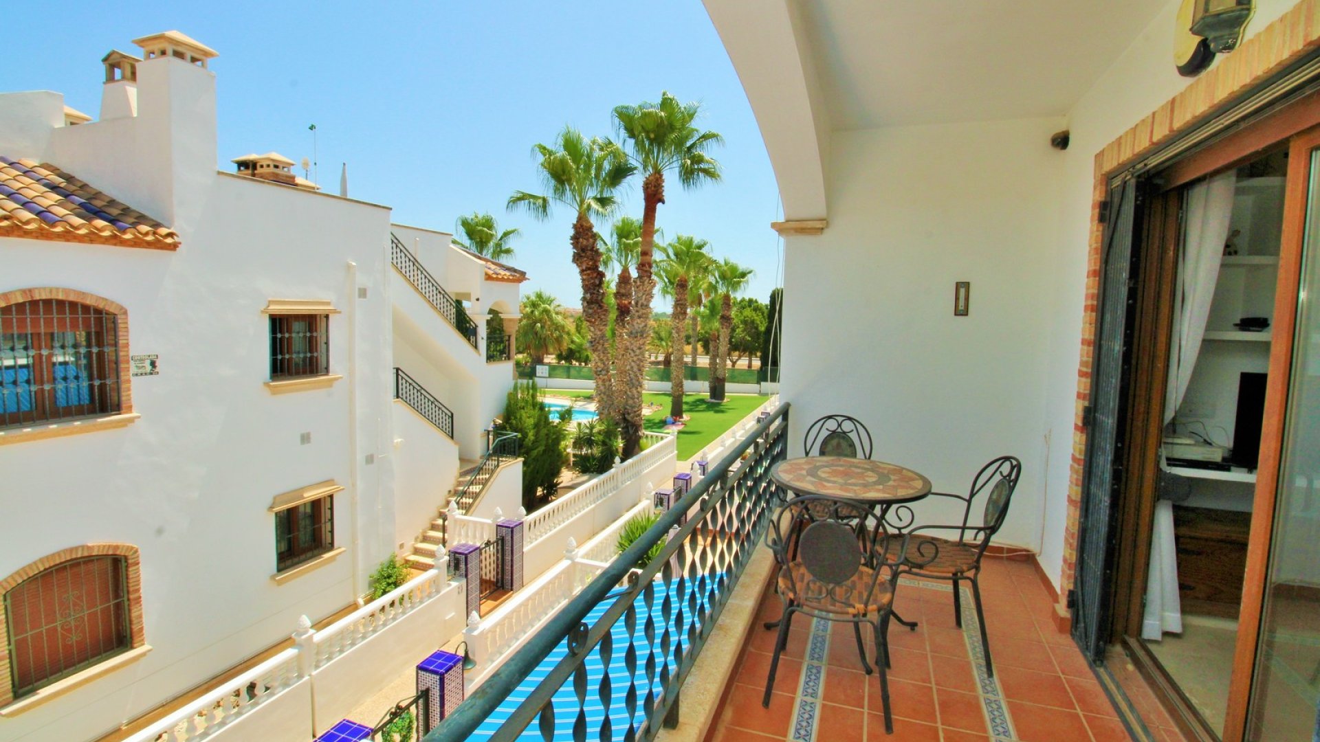 Resale - Apartments -
Villamartín - PAU 8