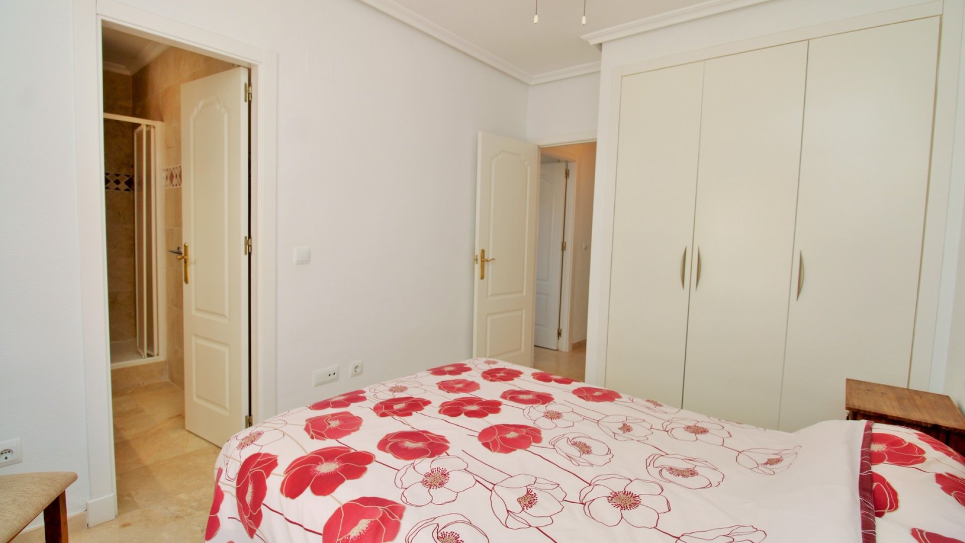 Resale - Apartments -
Villamartín - PAU 8