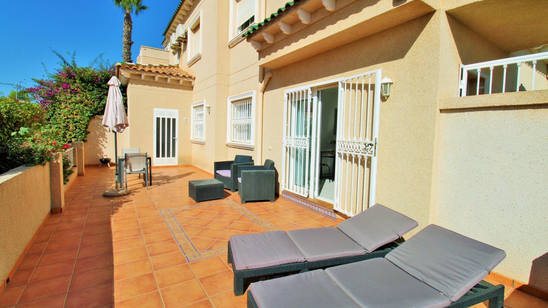 Resale - Apartments -
Villamartín - PAU 8