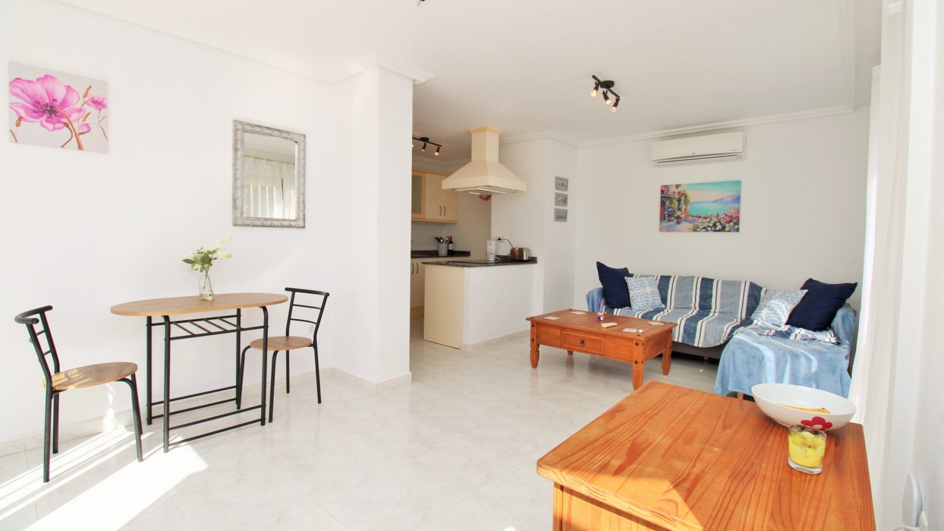 Resale - Apartments -
Villamartín - PAU 8