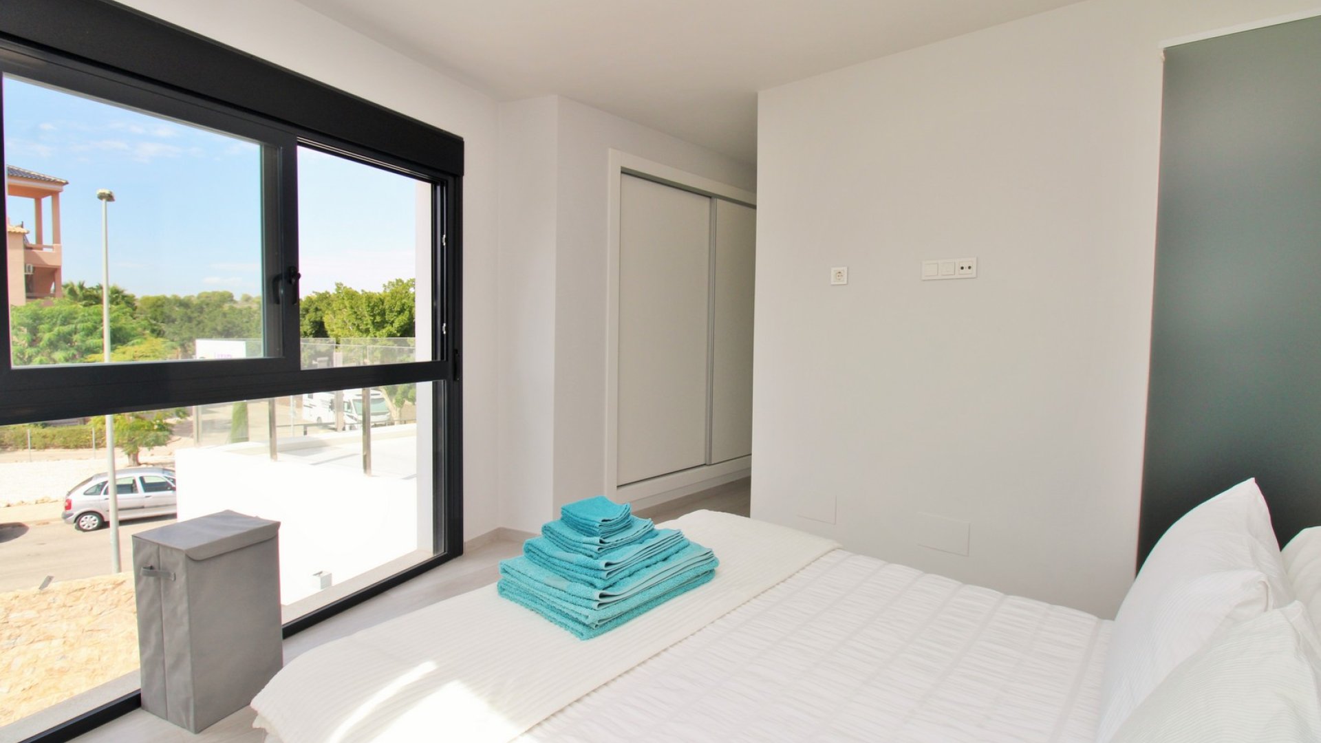 Resale - Apartments -
Villamartín - PAU 8