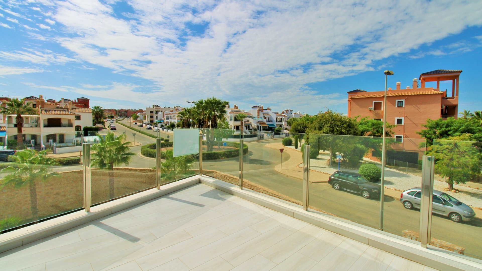 Resale - Apartments -
Villamartín - PAU 8