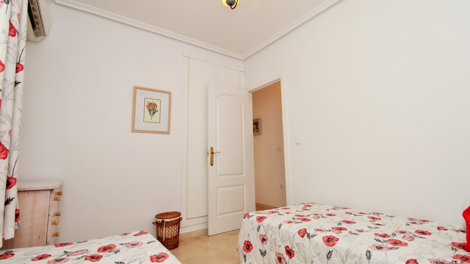 Resale - Apartments -
Villamartín - PAU 8