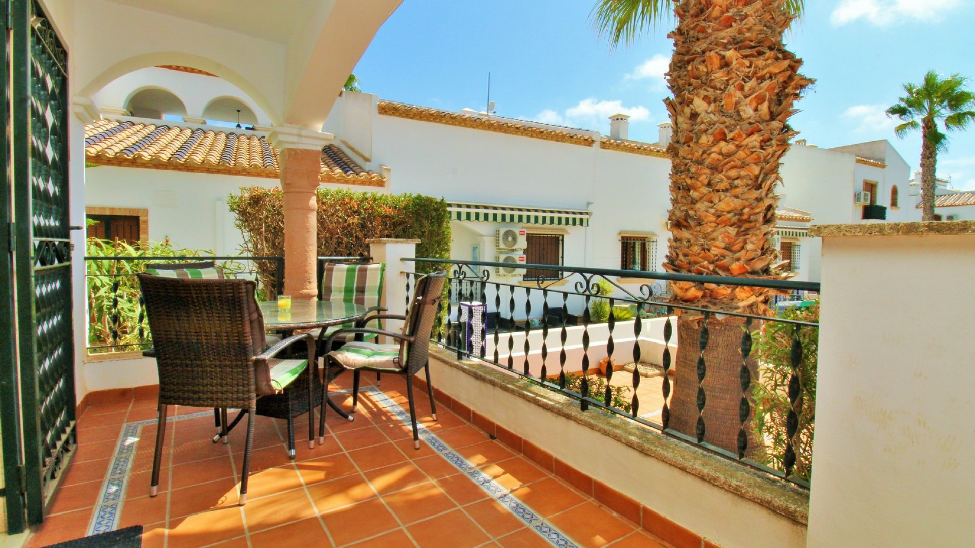 Resale - Apartments -
Villamartín - PAU 8
