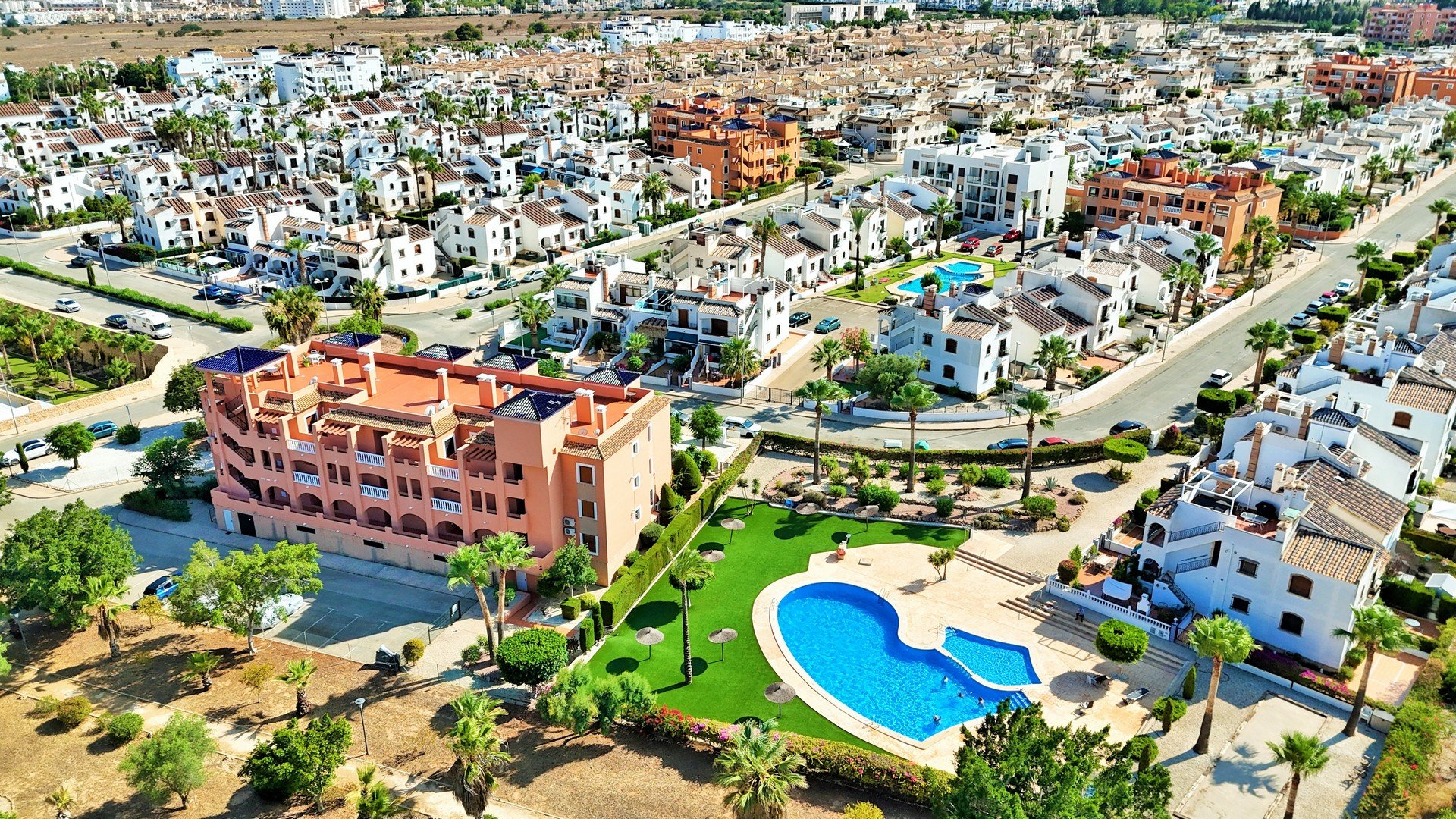 Resale - Apartments -
Villamartín - PAU 8