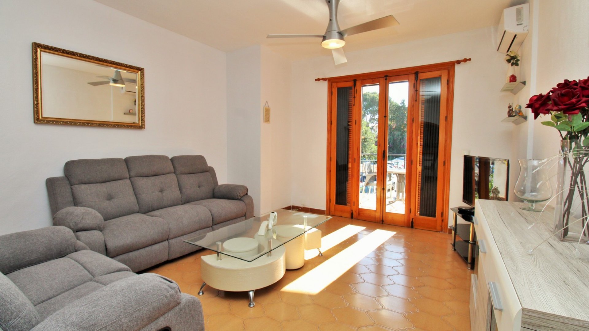 Resale - Apartments -
Villamartín