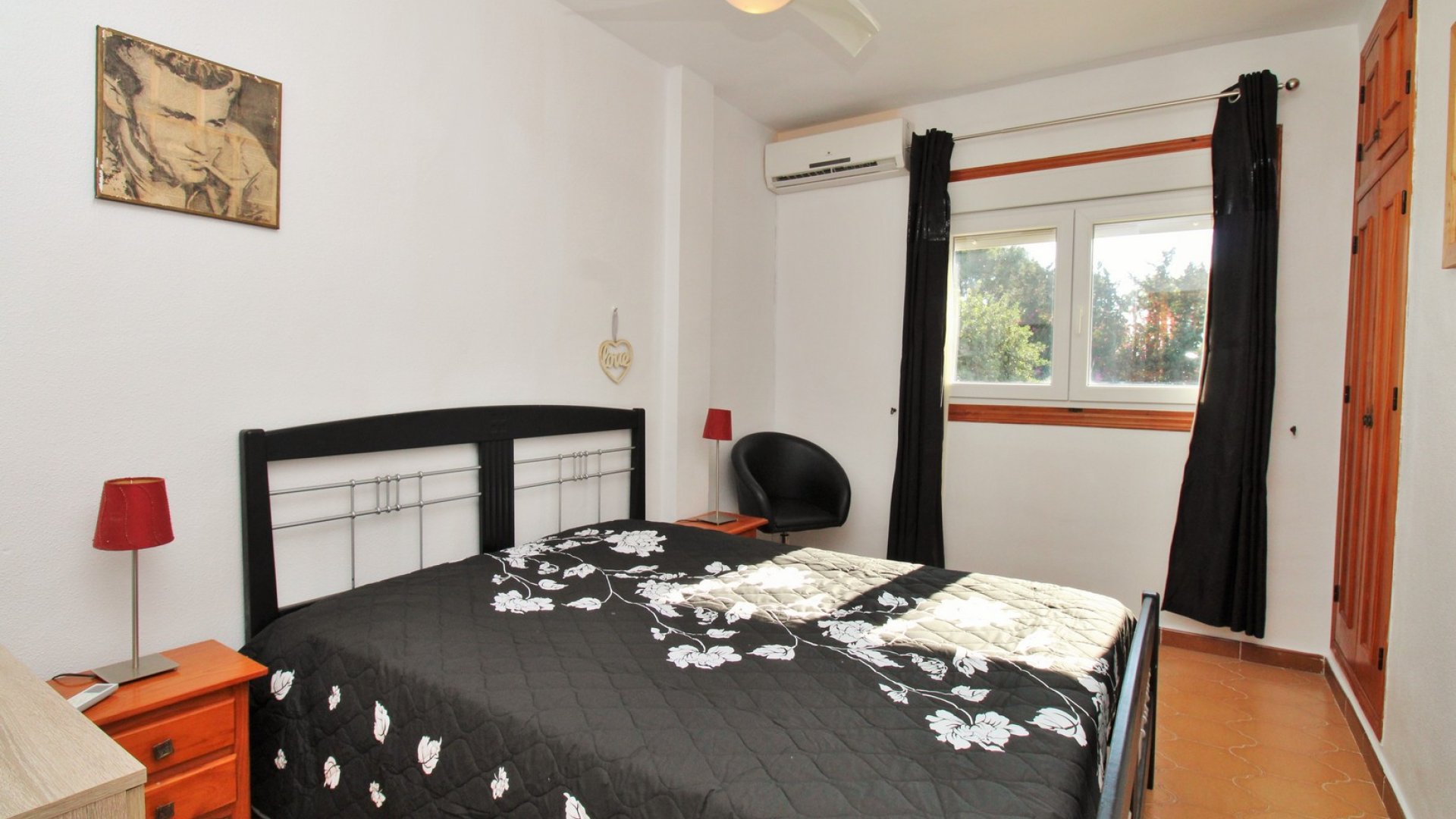 Resale - Apartments -
Villamartín