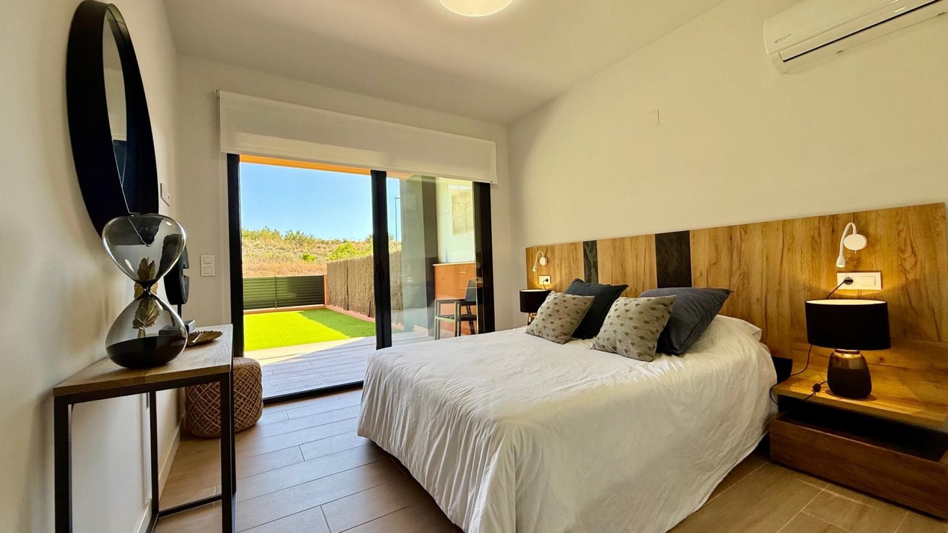 Resale - Apartments -
Villamartín