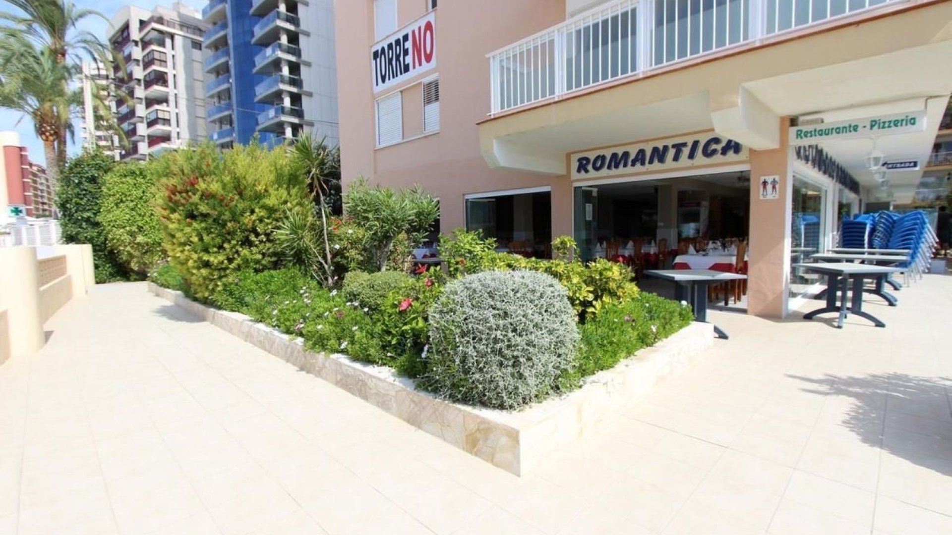 Resale - Commercial -
Calpe - Playa De Arenal