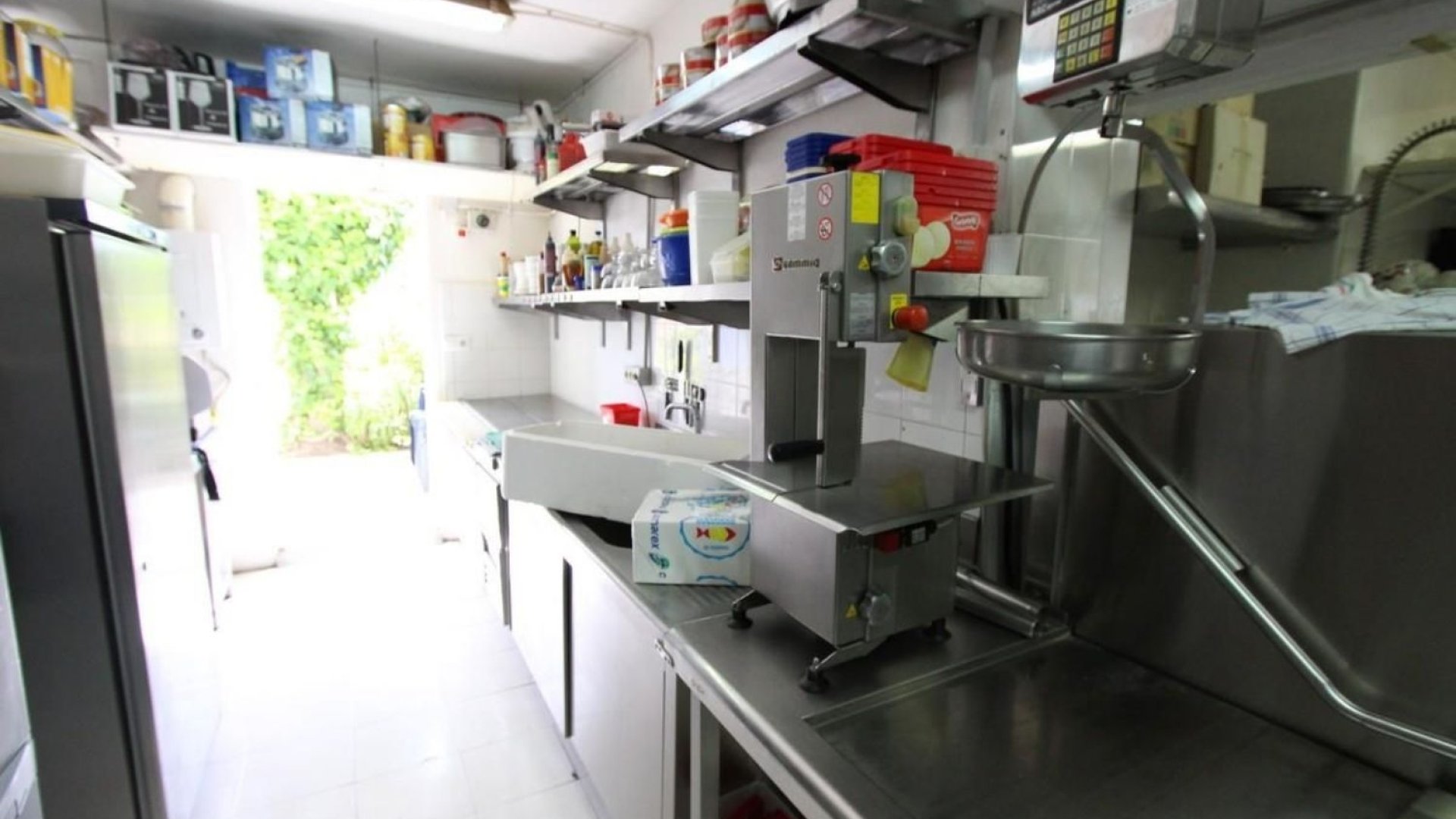 Resale - Commercial -
Calpe - Playa De Arenal