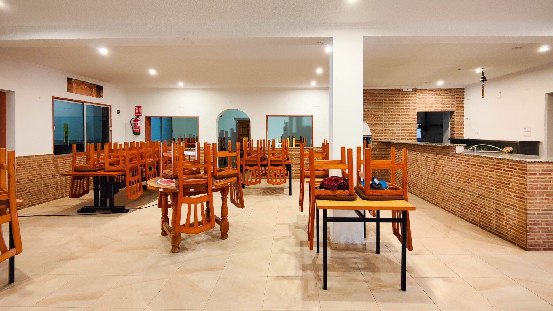 Resale - Commercial -
Torrevieja - La Siesta