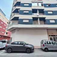 Resale - Commercial -
Torrevieja - Playa Los Naufragos