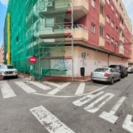 Resale - Commercial -
Torrevieja - Playa Los Naufragos