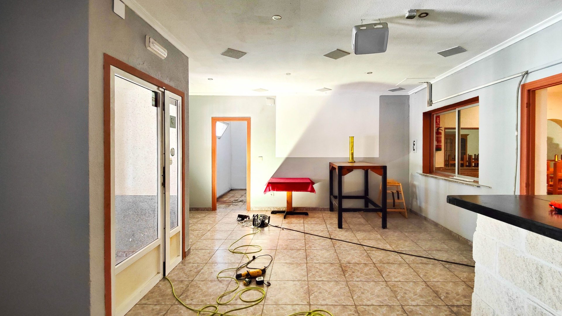 Resale - Commercial -
Torrevieja - San Luis