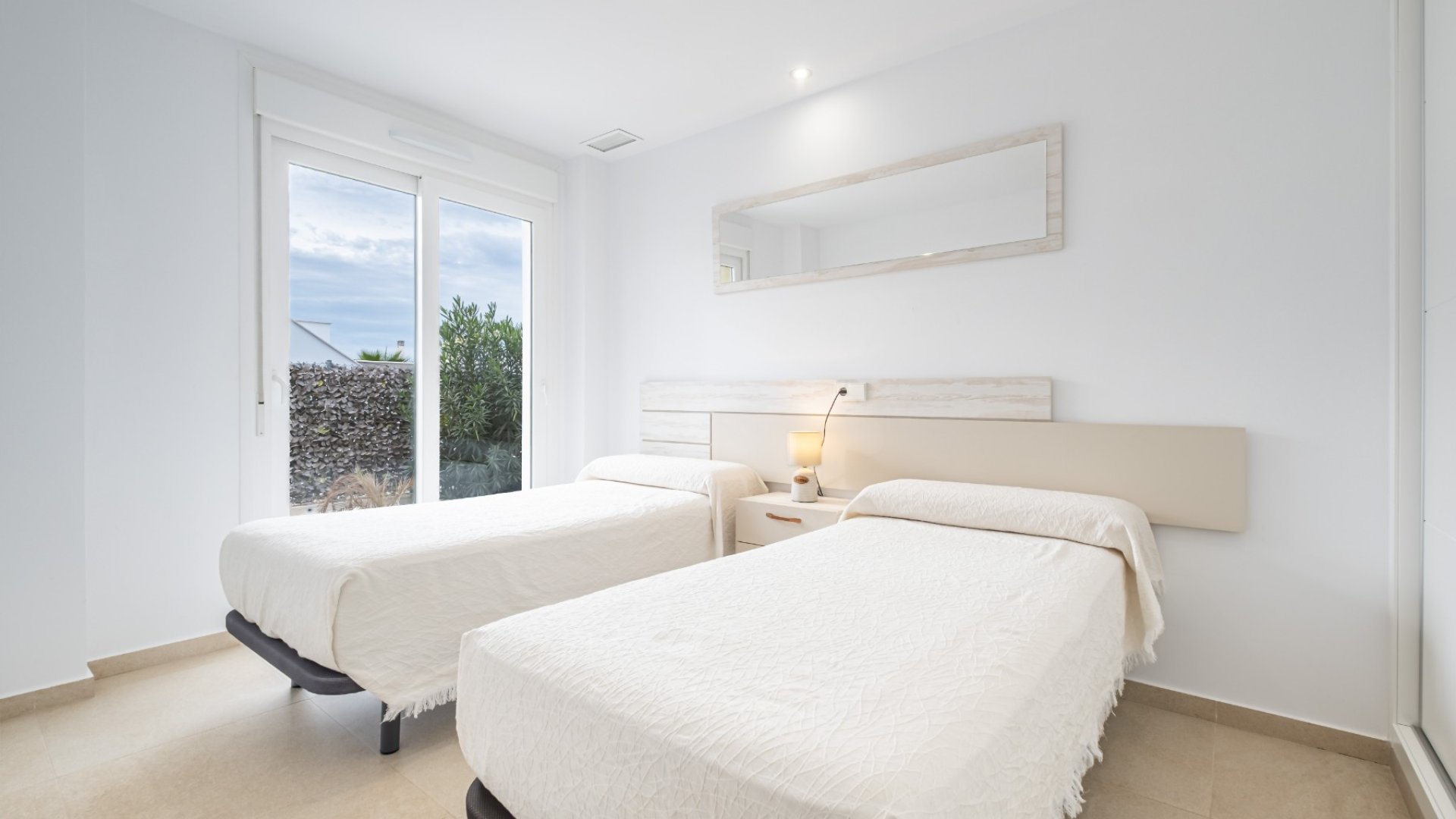 Resale - House - Semi-Detached House -
Orihuela Costa - Vistabella