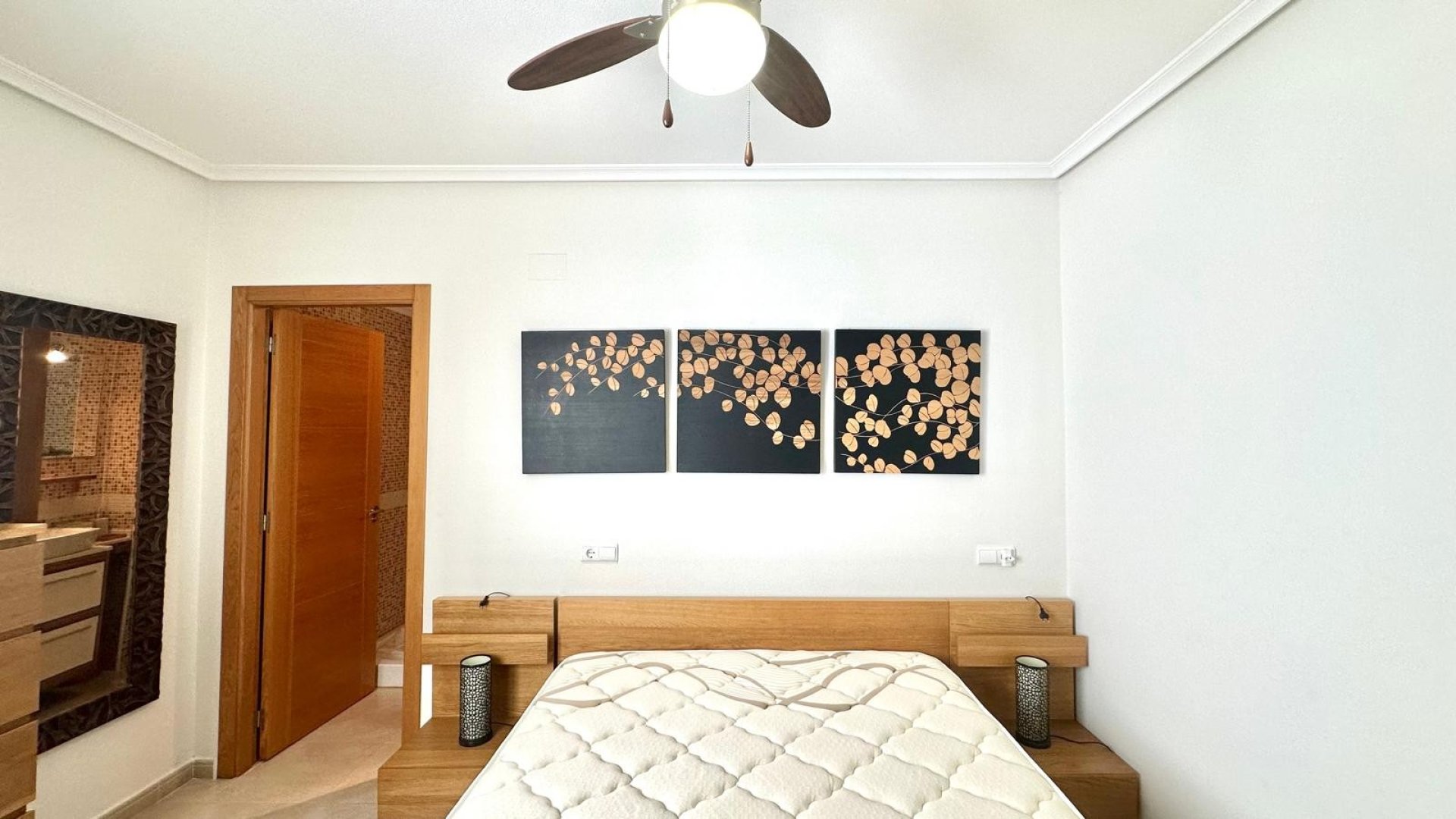 Resale - Penthouse -
Torrevieja - Center