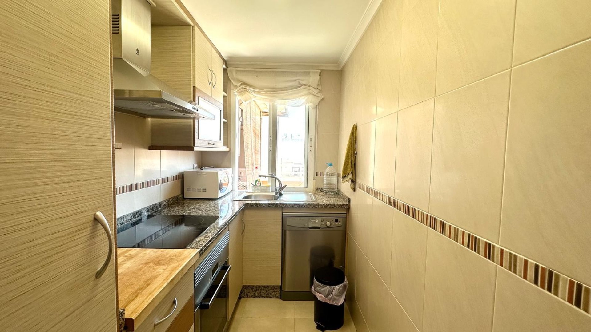 Resale - Penthouse -
Torrevieja - Center