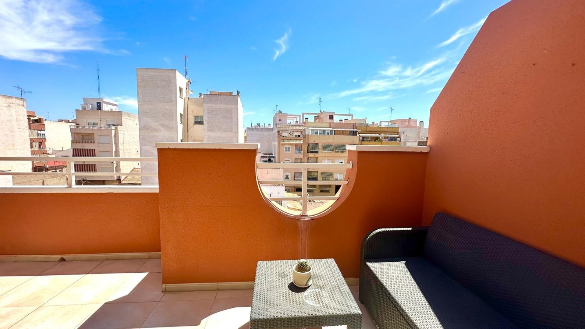 Resale - Penthouse -
Torrevieja - Center