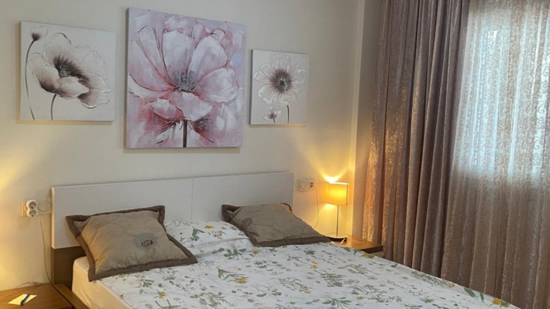 Resale - Terraced house / Townhouse -
Orihuela Costa - Mil Palmeras