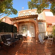 Resale - Terraced house / Townhouse -
Torrevieja - El Acequión - Los Náufragos