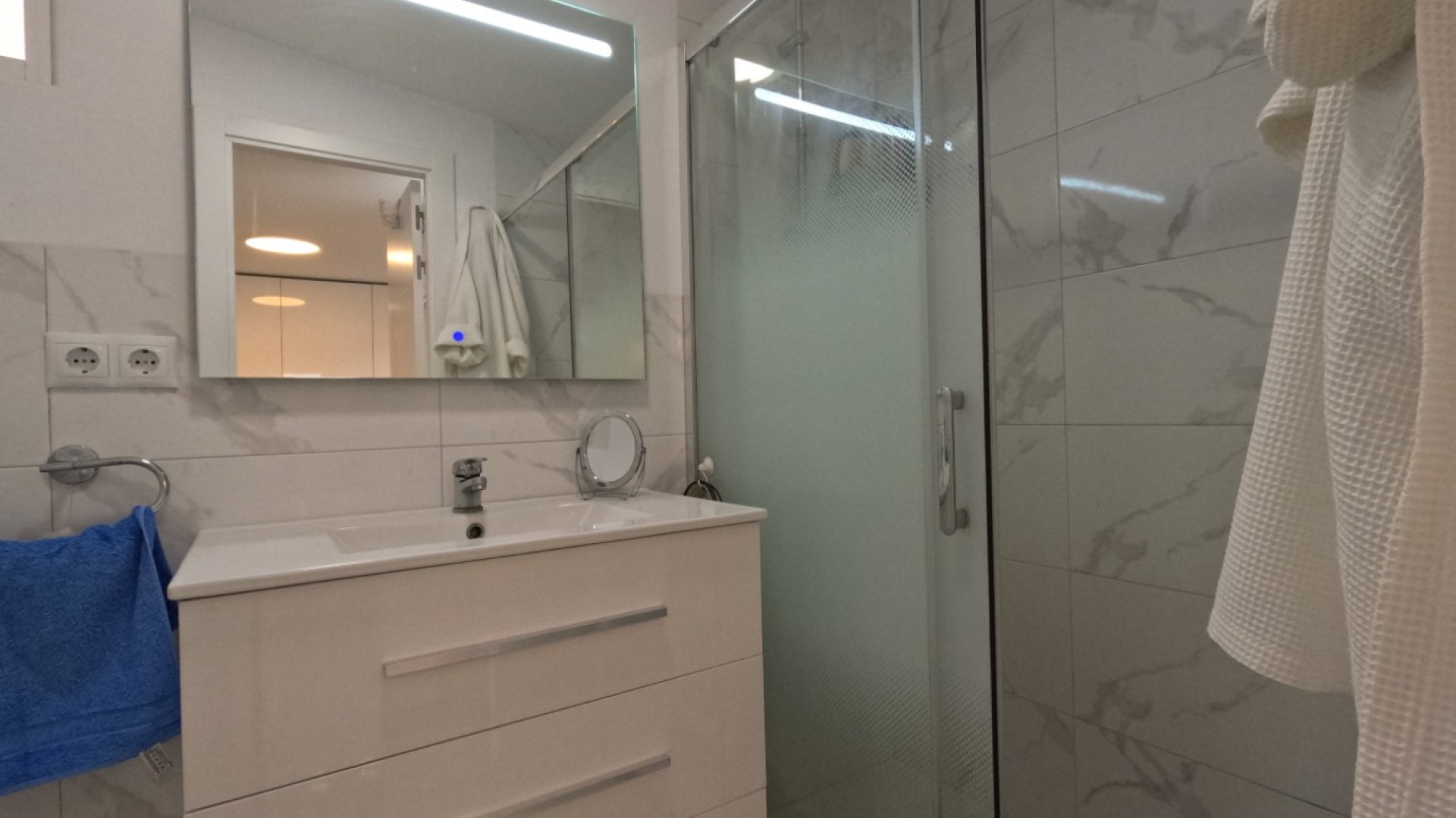 Resale - Terraced house / Townhouse -
Torrevieja - El Acequión - Los Náufragos