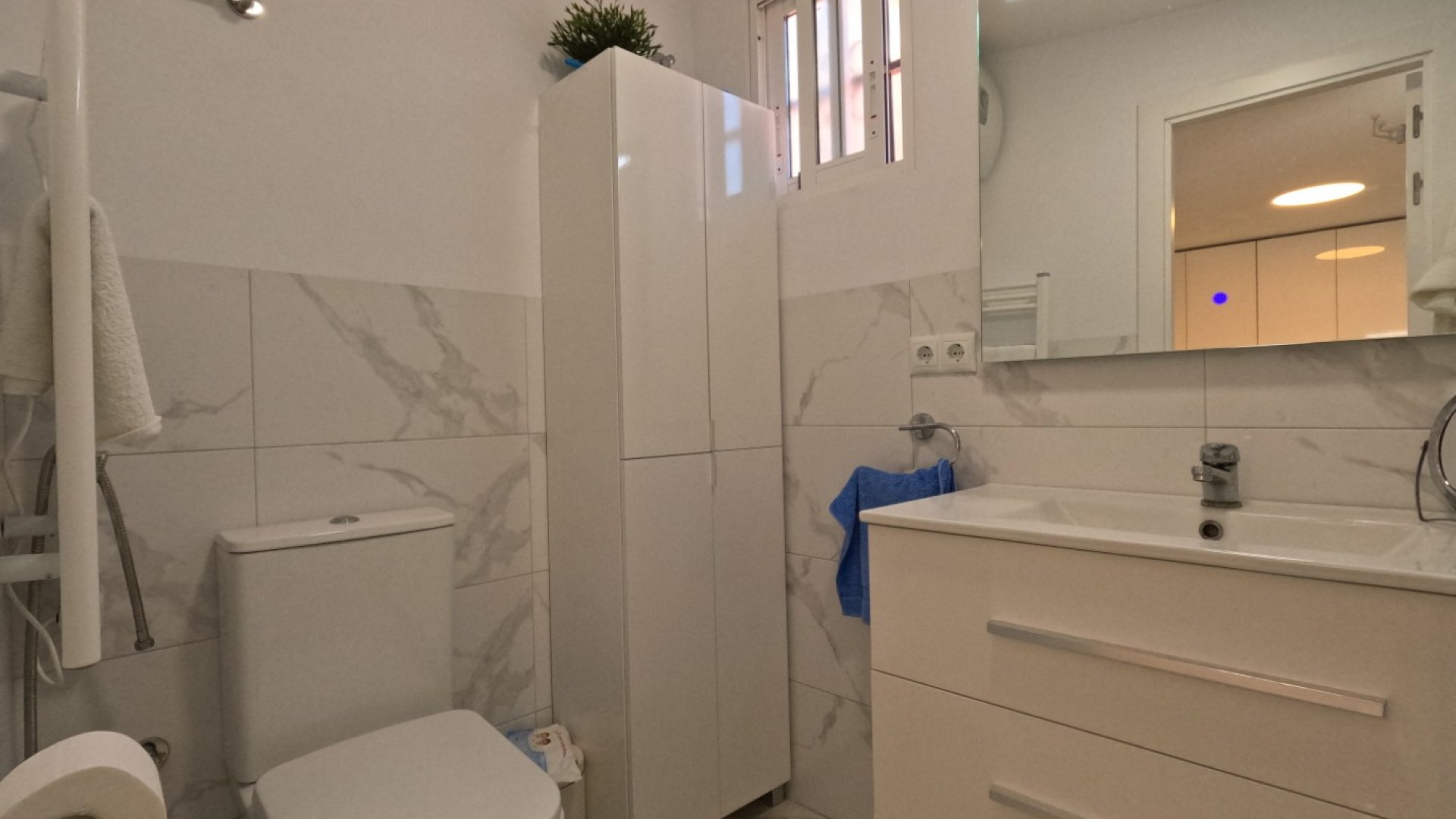 Resale - Terraced house / Townhouse -
Torrevieja - El Acequión - Los Náufragos