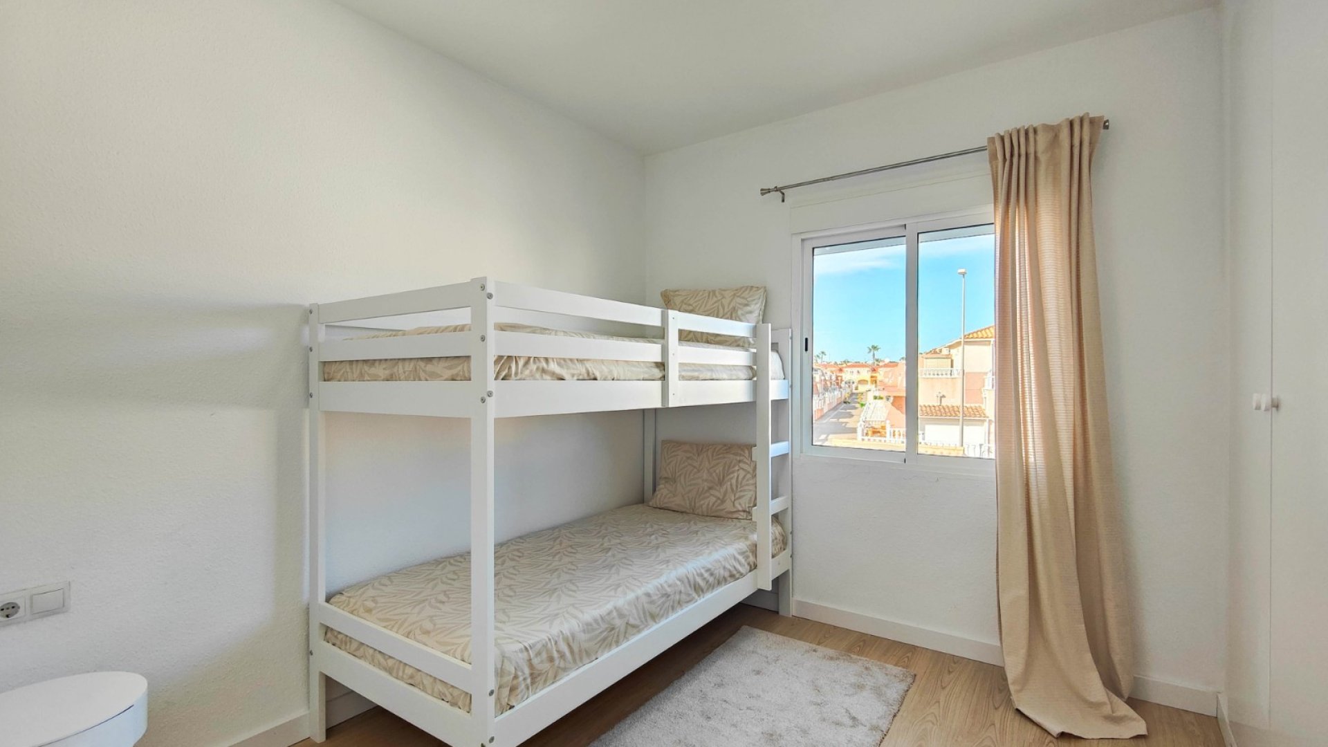 Resale - Top floor bungalow -
Orihuela Costa - Cabo Roig