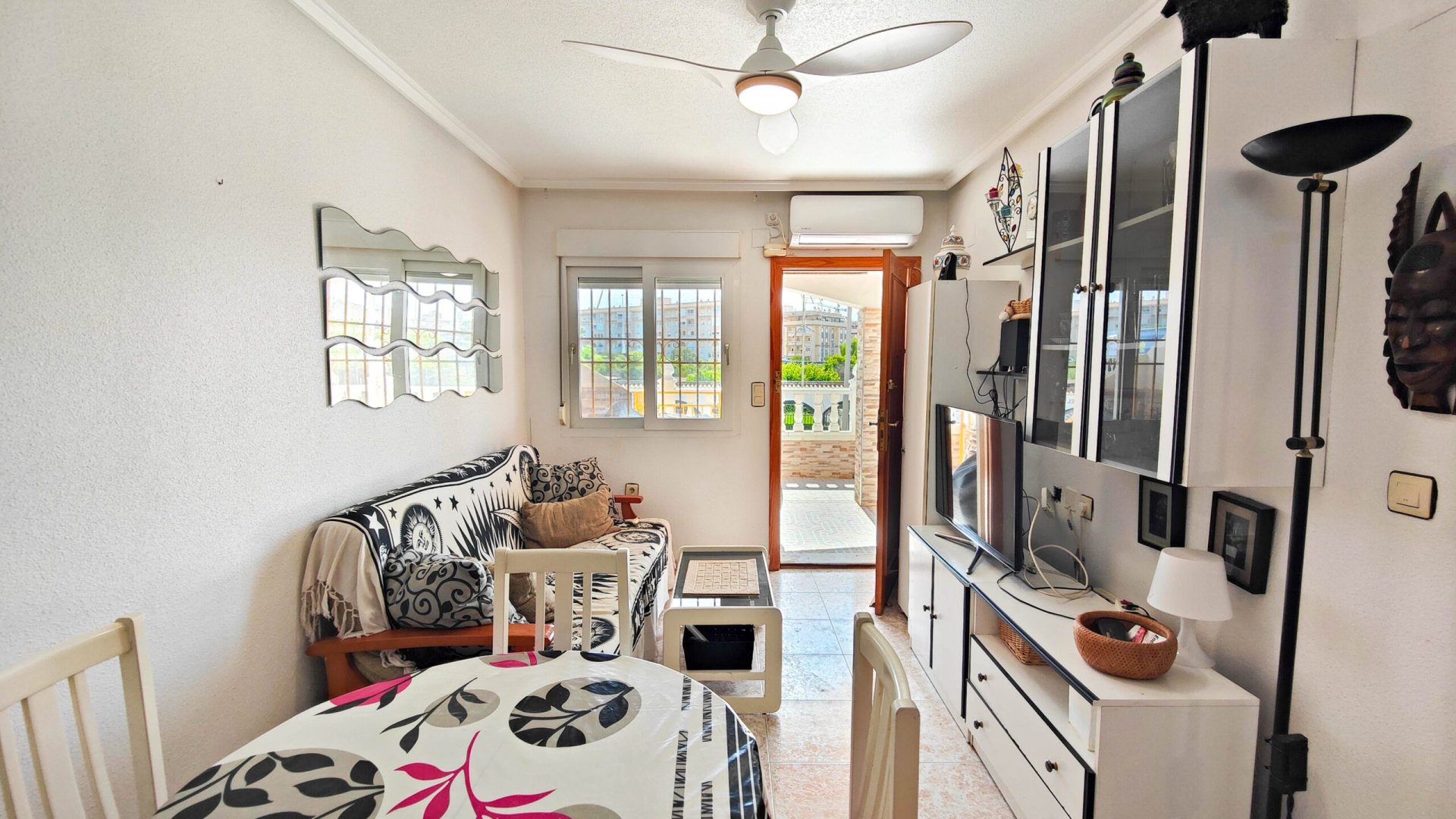 Resale - Top floor bungalow -
Torrevieja - La Siesta - El Chaparral - San Luis