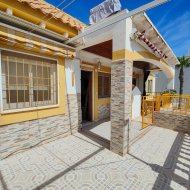 Resale - Top floor bungalow -
Torrevieja - La Siesta