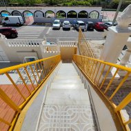 Resale - Top floor bungalow -
Torrevieja - La Siesta
