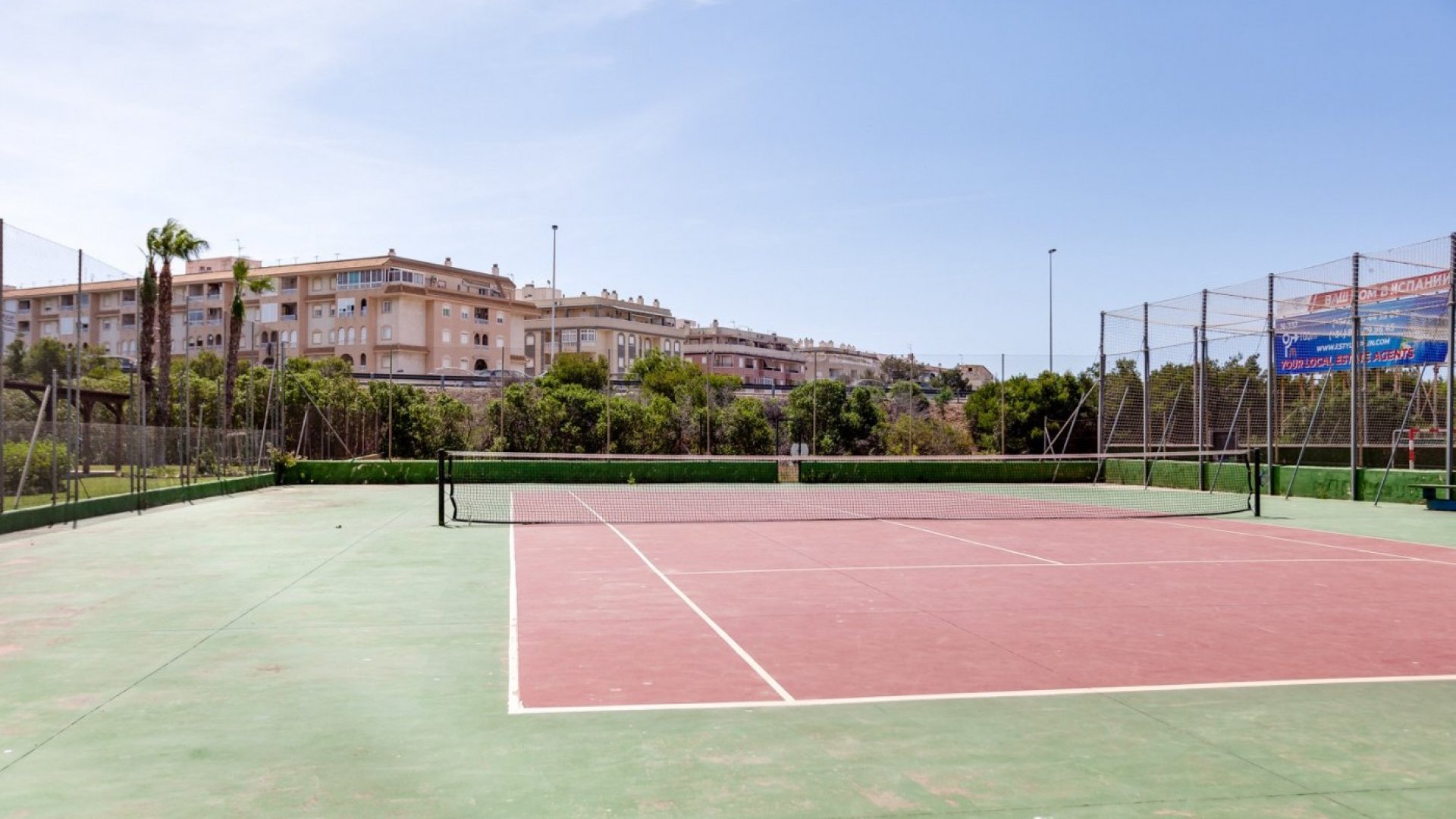 Resale - Top floor bungalow -
Torrevieja - La Siesta