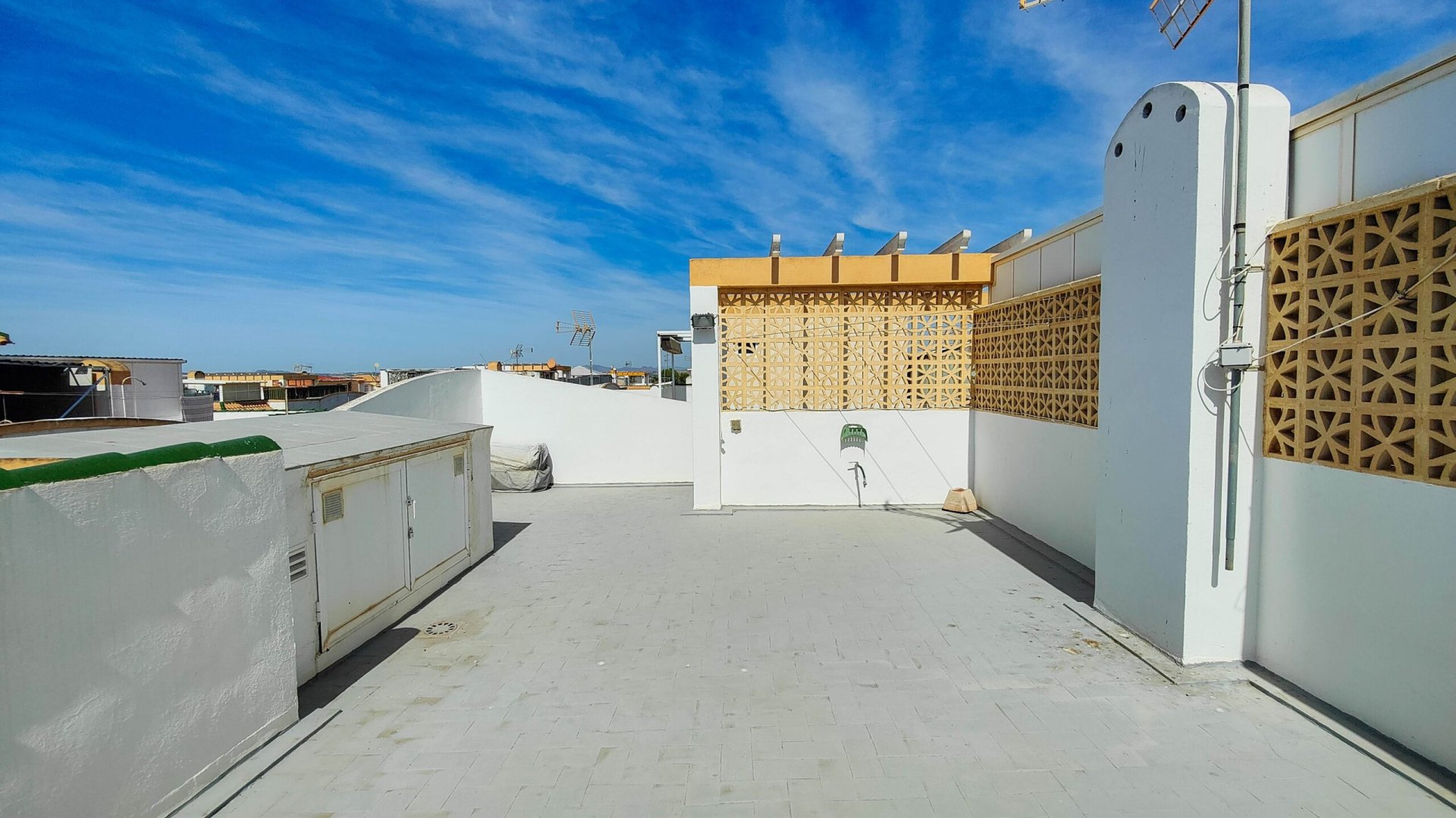 Resale - Top floor bungalow -
Torrevieja - San Luis