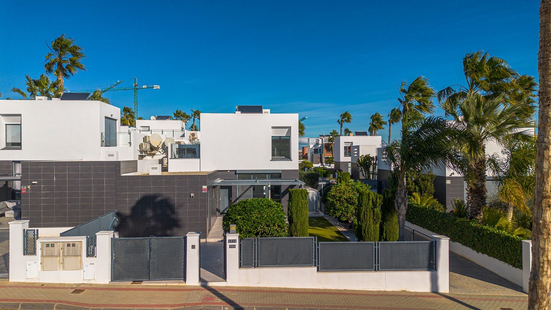 Resale - Townhouse -
Algorfa - La finca Golf