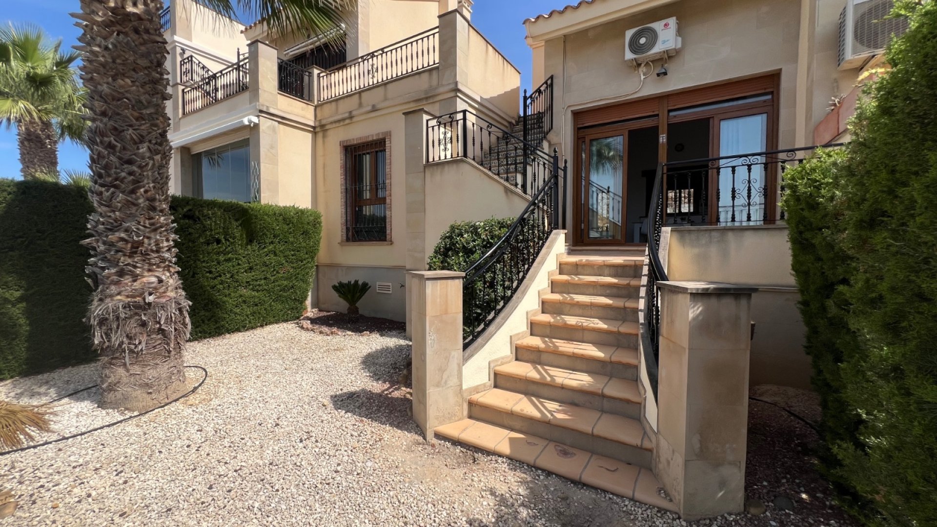 Resale - Townhouse -
Algorfa - La finca Golf