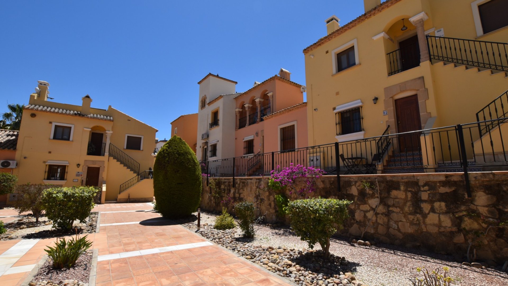 Resale - Townhouse -
Algorfa - La finca Golf