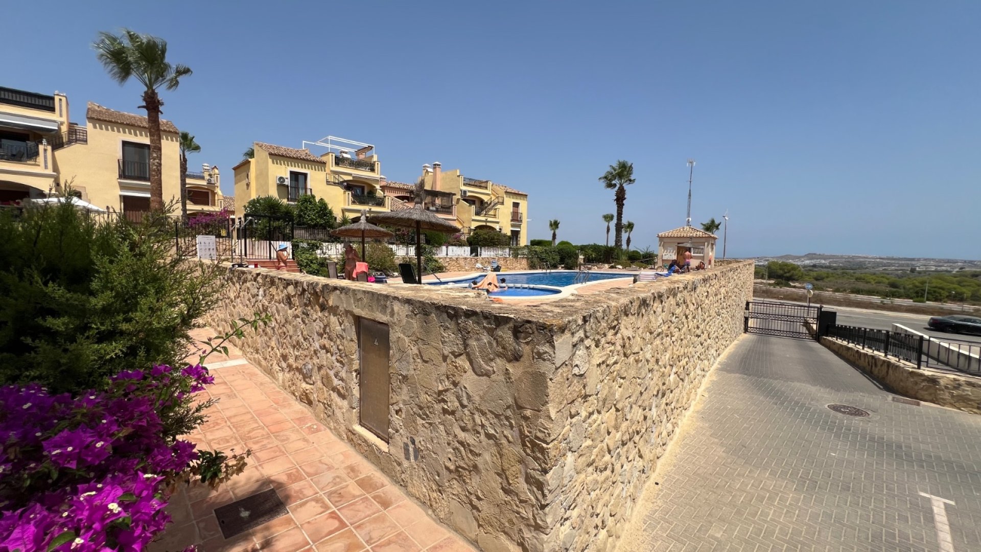 Resale - Townhouse -
Algorfa - La finca Golf