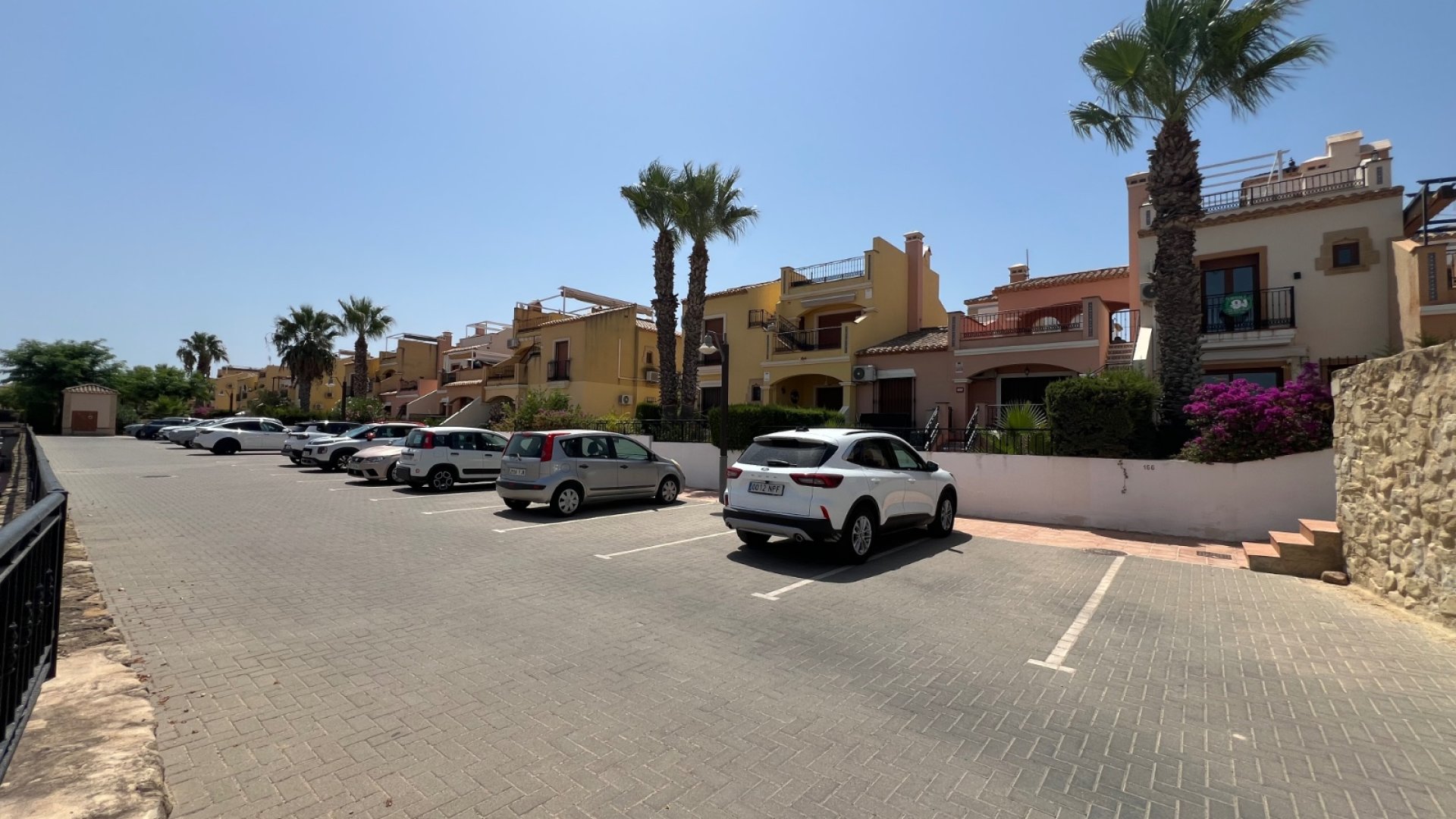 Resale - Townhouse -
Algorfa - La finca Golf