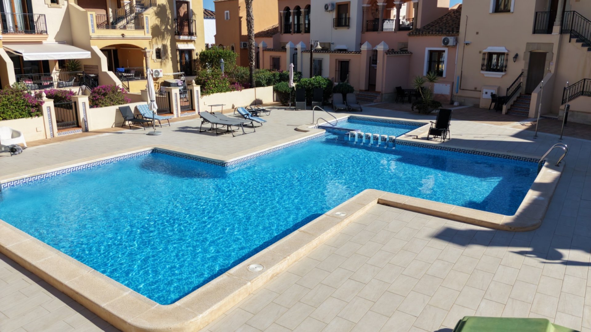 Resale - Townhouse -
Algorfa - La finca Golf