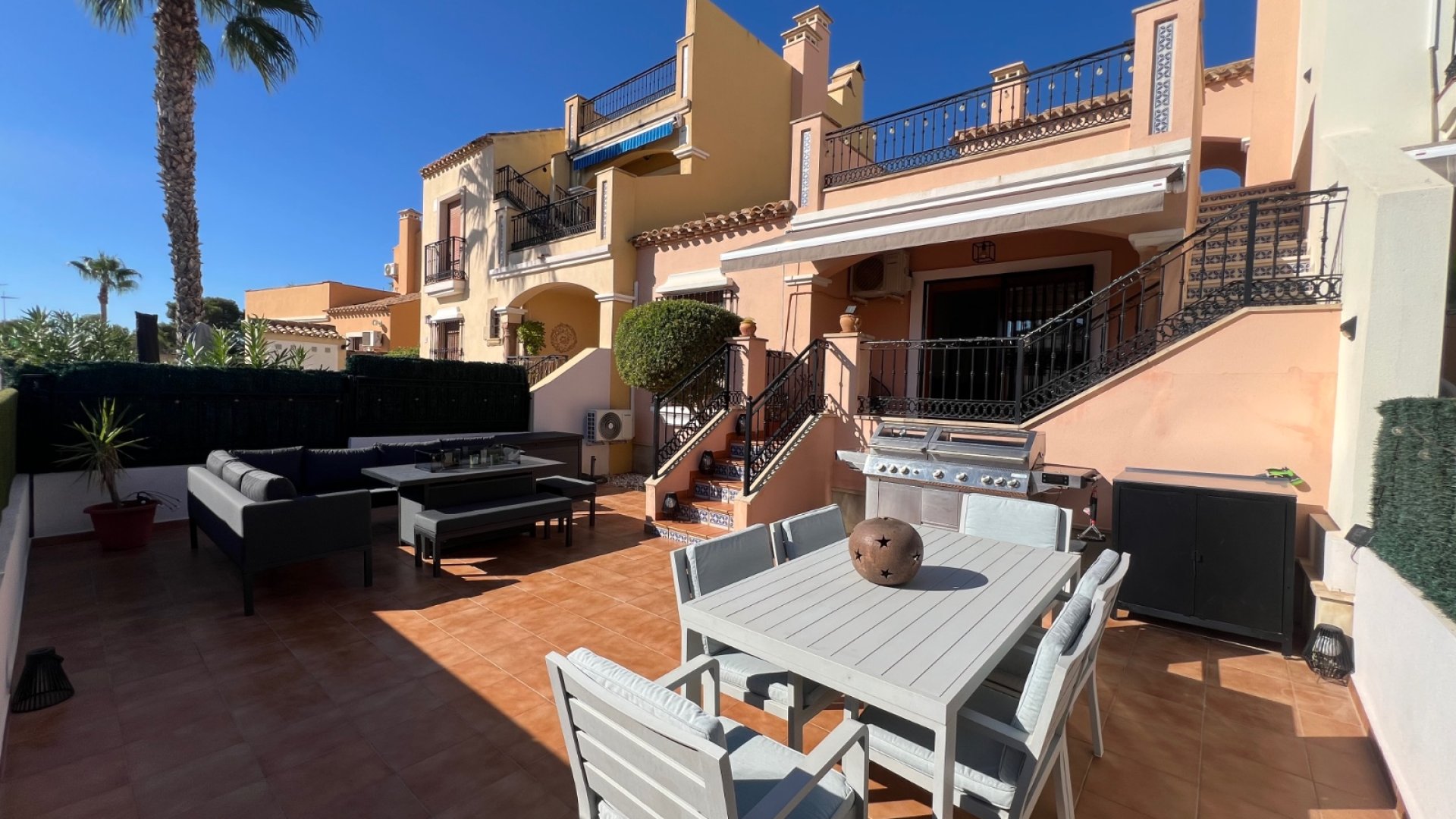 Resale - Townhouse -
Algorfa - La finca Golf