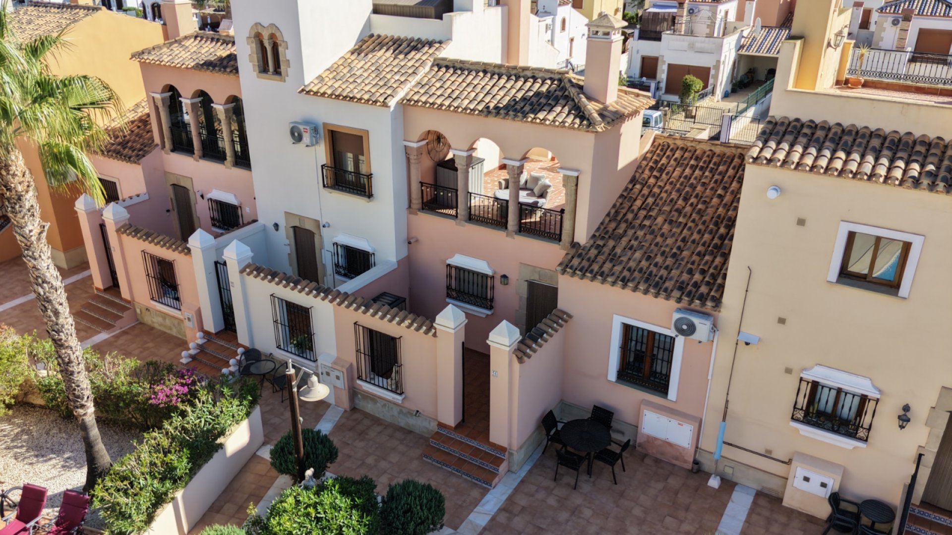 Resale - Townhouse -
Algorfa - La finca Golf