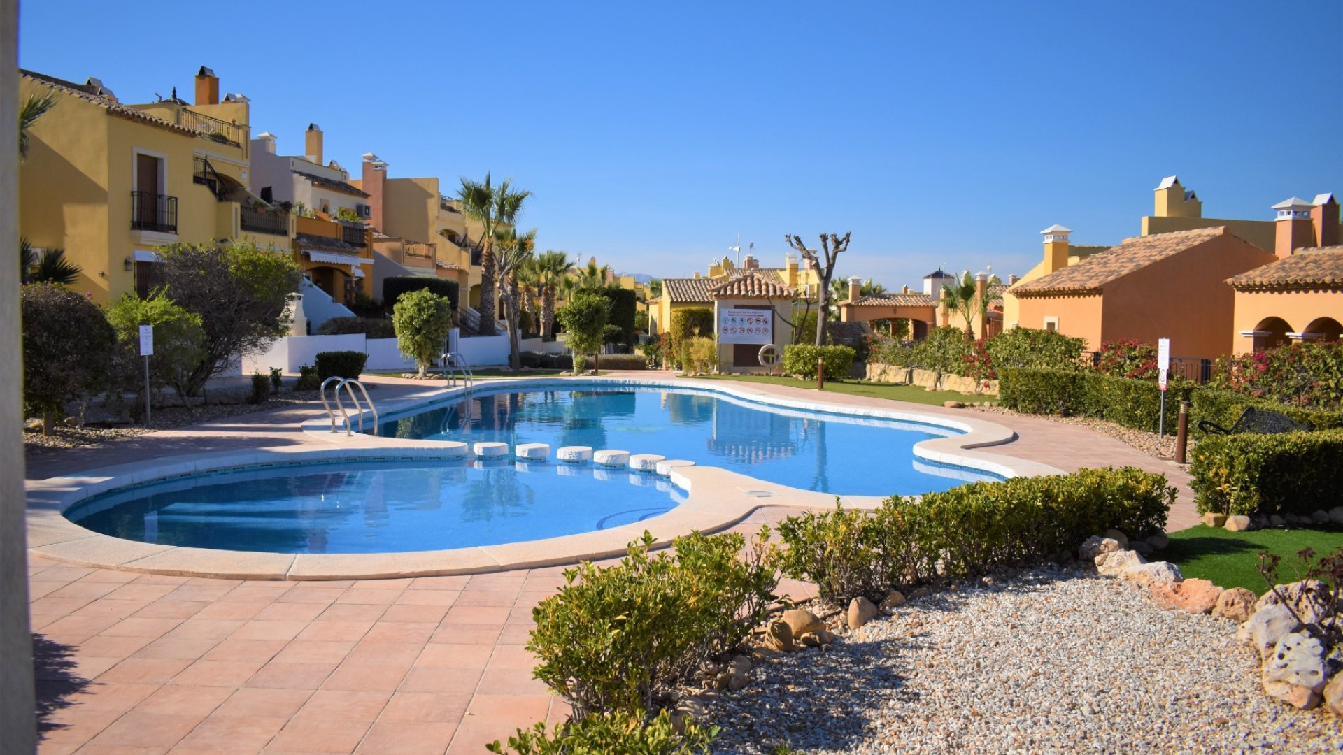 Resale - Townhouse -
Algorfa - La finca Golf