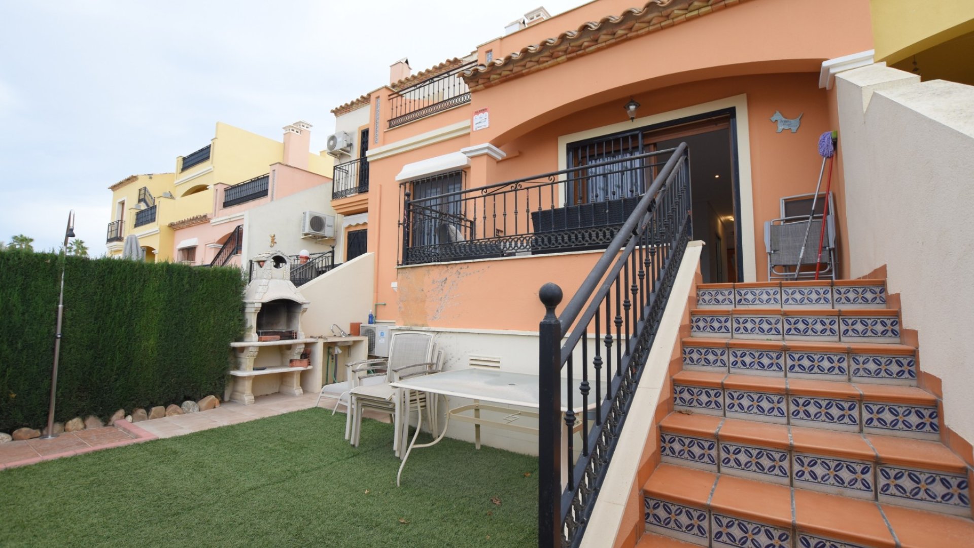 Resale - Townhouse -
Algorfa - La finca Golf