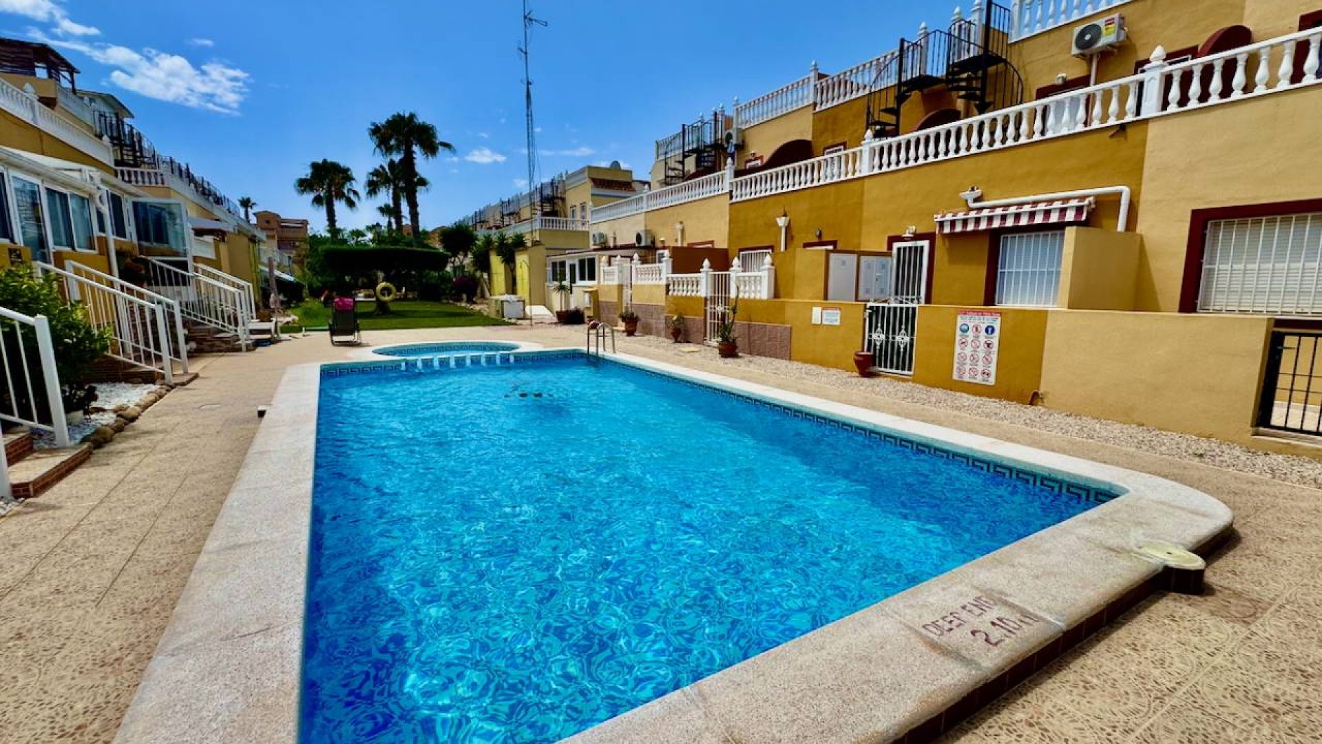 Resale - Townhouse -
Algorfa - Lo Crispin