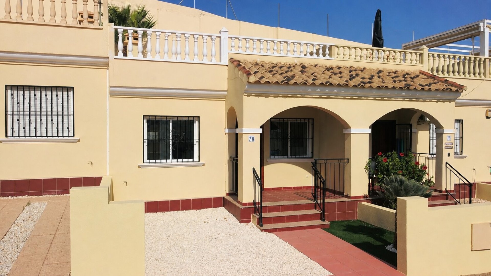 Resale - Townhouse -
Algorfa - Montemar