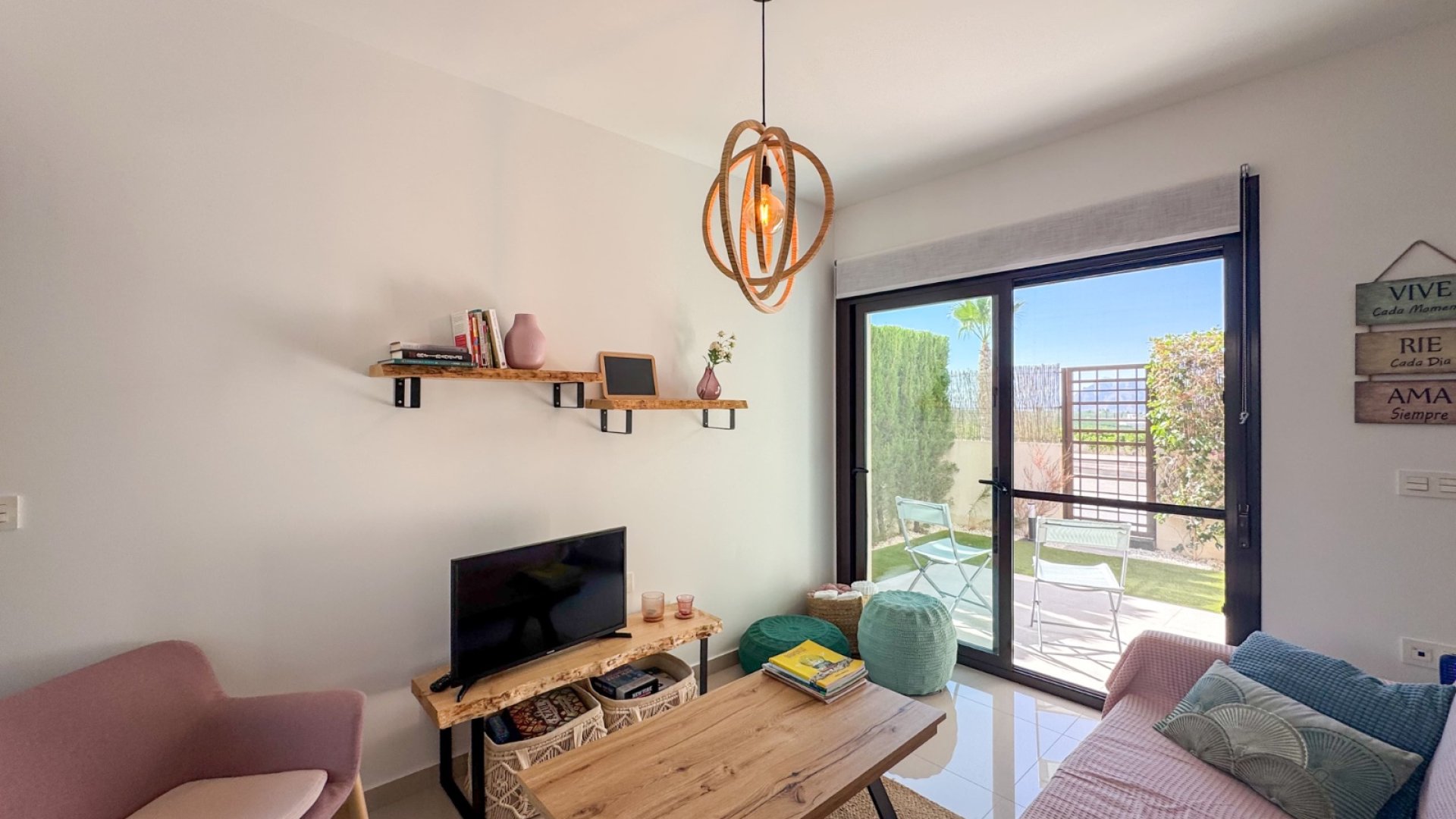 Resale - Townhouse -
Algorfa