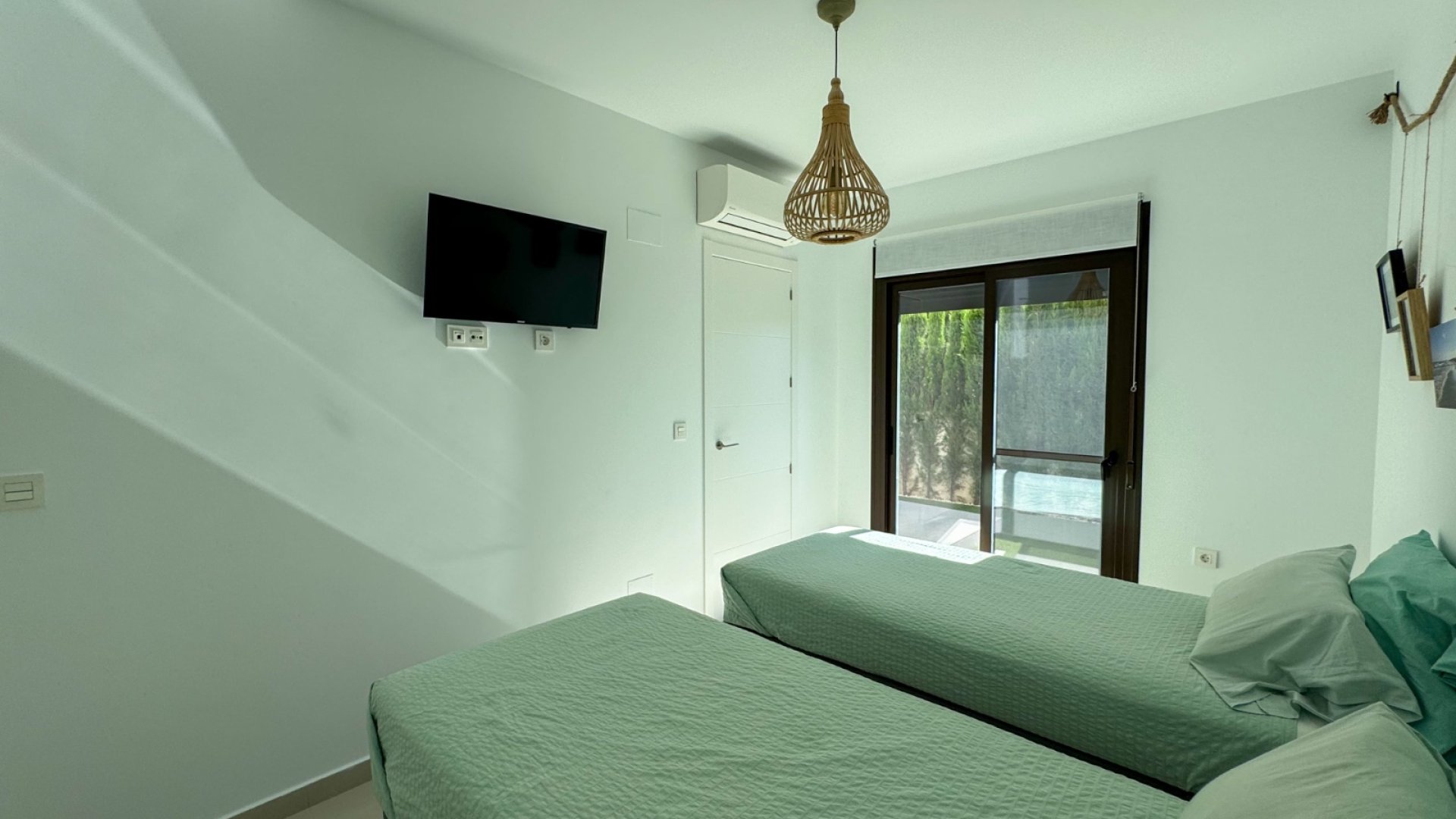 Resale - Townhouse -
Algorfa