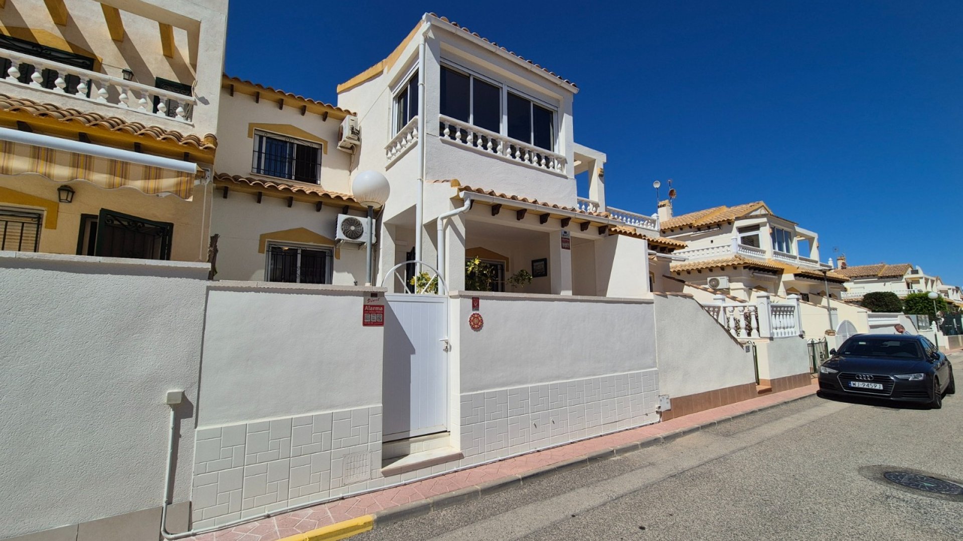 Resale - Townhouse -
Alicante - La Florida