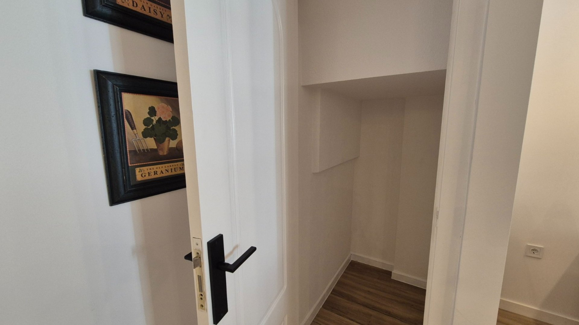 Resale - Townhouse -
Alicante - La Florida