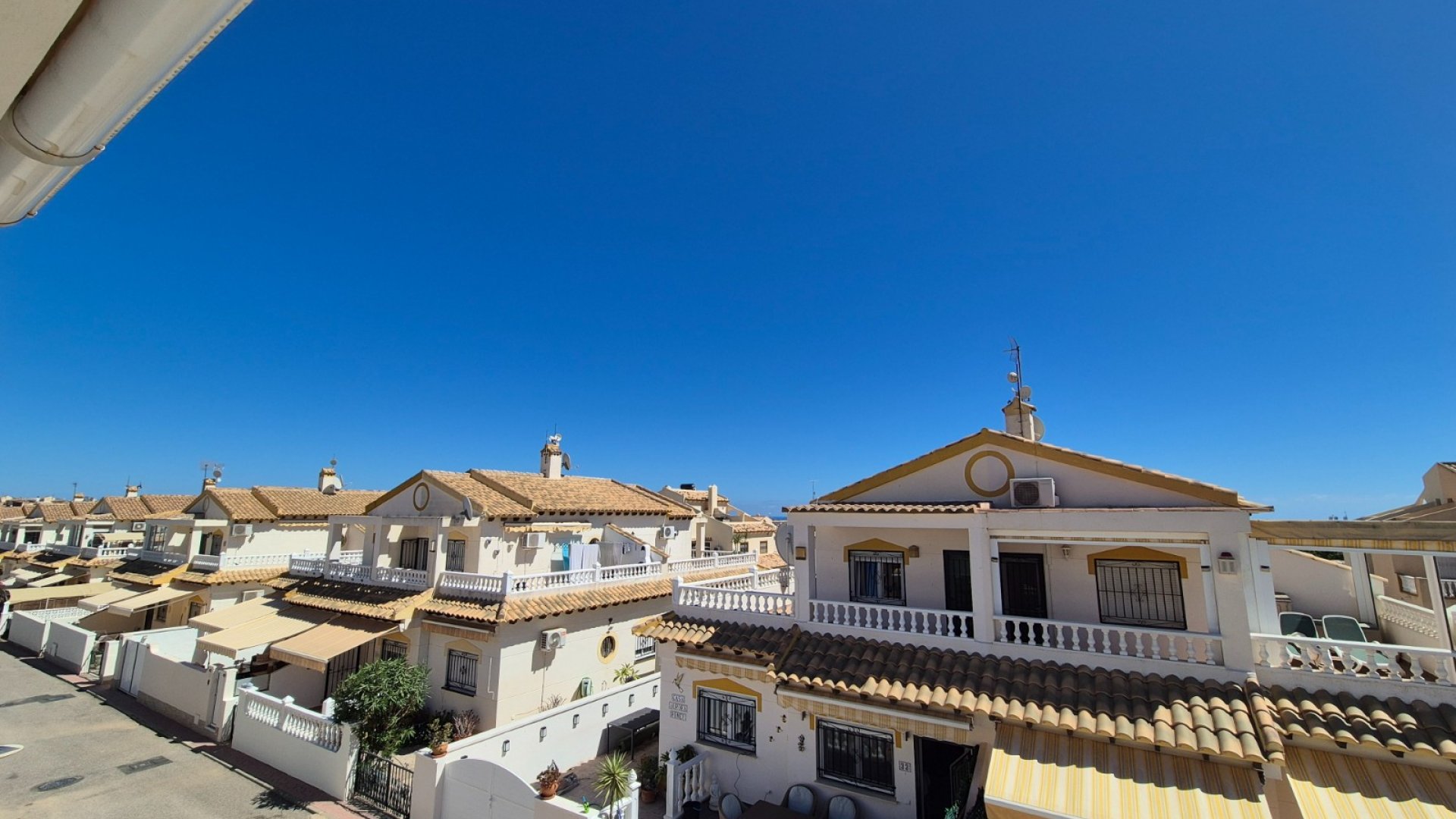 Resale - Townhouse -
Alicante - La Florida